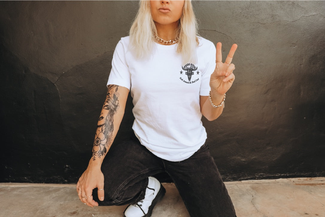 Wrong Bitch Ranch Fuck Around And Find Out, Small Logo, Unisex Jersey Short Sleeve Women's T-Shirt